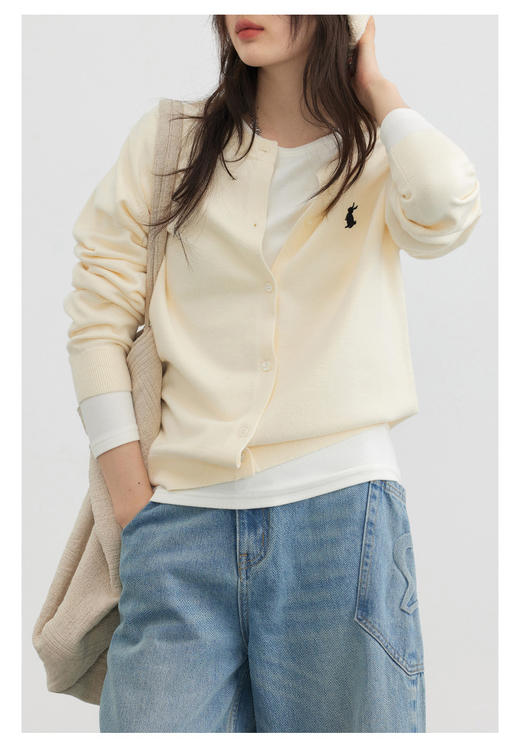 【春款刺绣纯色小开衫】宽松版型各种身材都可驾驭  日常单穿或者叠穿都推荐 精致的刺绣设计，软糯的线纱 商品图5