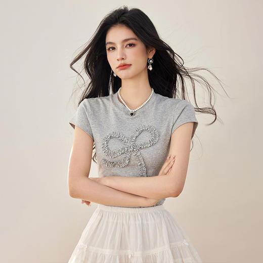 西遇灰色短袖T恤女2026年夏季新款蝴蝶结圆领修身正肩休闲上衣SS060226 商品图3