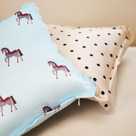 Solo seta22姆米真丝抱枕30*30CM马年限定印花枕头新年送礼礼物 商品图4