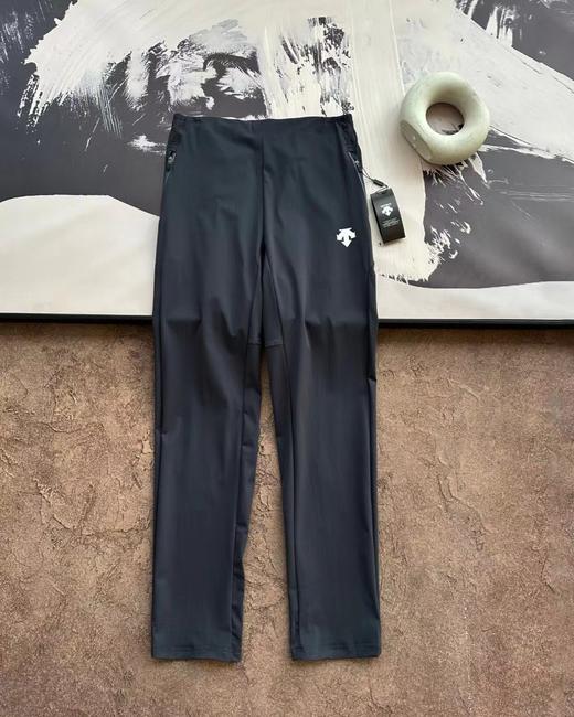 F031627夏季新款弹力轻薄透气冰丝运动健身男士梭织短裤夏裤 商品图5