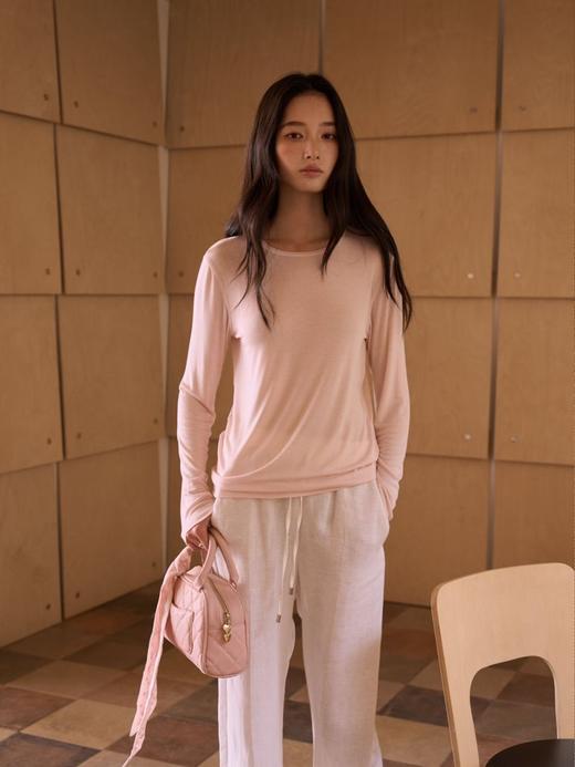 【多妈团购  蚕丝羊毛圆领长袖9977】蚕丝羊毛材质，又软又舒服，就像自己的第二层皮肤，细腻柔软|清爽透气|自然垂坠，上身慵懒休闲，气质加分-连横 商品图6