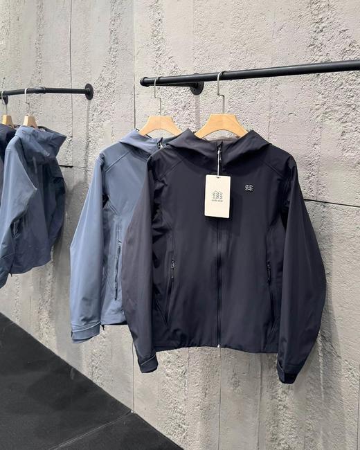 F031618春季新款防泼水防风保暖软壳衣男女同款夹克外套 商品图2