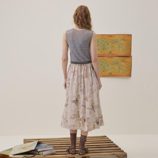 谜底艺术印花连衣裙无袖2026夏新品条纹拼接腰部抽绳女262ML0616 商品图2