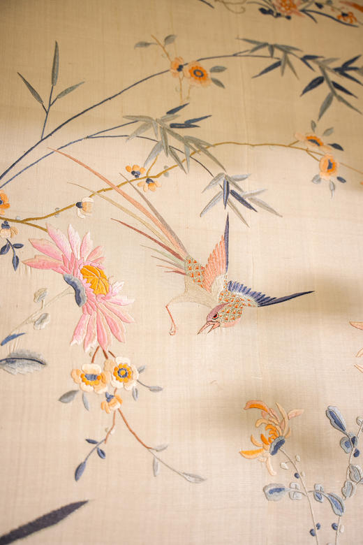 独角鹿西洋古董20世纪初中国出品传统花鸟主题「锦上添花」粤绣丝绸挂屏 商品图8