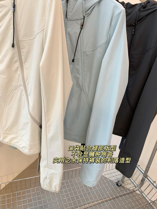 YAW55159机能连帽外套 商品图9