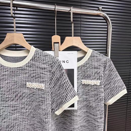 F0316108夏季新款法式小香风肌理感浮雕钉珠拼色圆领短袖T恤 商品图2