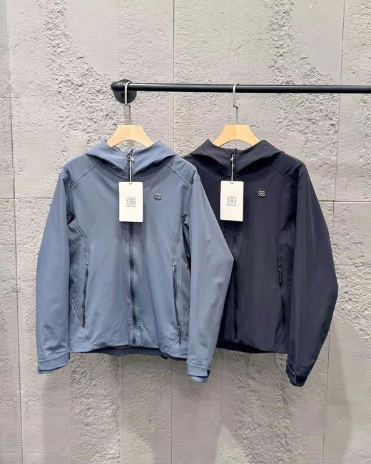 F031618春季新款防泼水防风保暖软壳衣男女同款夹克外套 商品图0