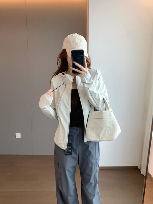 YAW55159机能连帽外套 商品图5