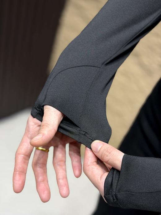 点此购买 DESCENTE迪桑特高尔夫女士长袖POLO衫 YH342374 商品图13