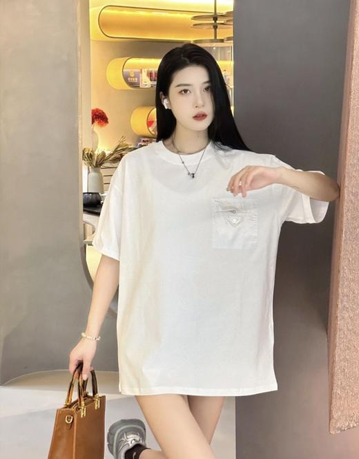 普拉达 尼龙口袋徽标短袖T恤 白色 男女同款（DY） 商品图2