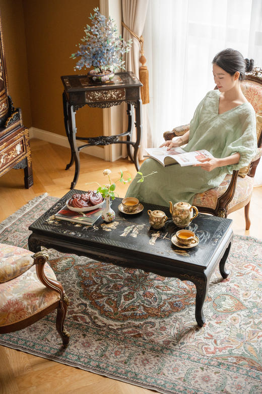 【已售】独角鹿西洋古董20世纪初中国出品黑漆描金款彩人物园林主题长方矮桌几 商品图1