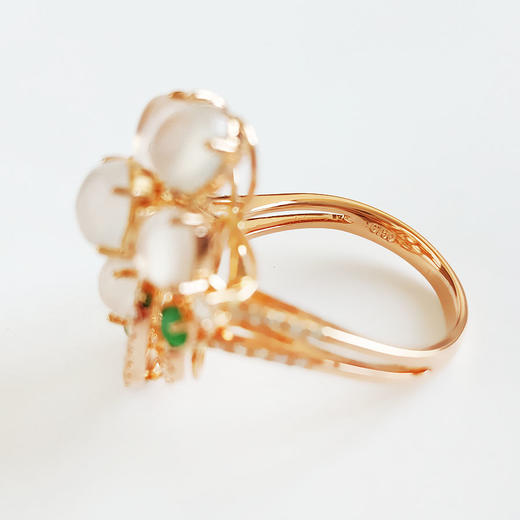 【天然正品】A货翡翠AU750玫瑰金镶钻镶天然花朵造型细腻白色高冰种蛋面翡翠戒指14号（戒圈可改）070326NJS02 商品图2