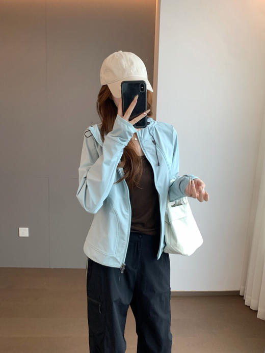 YAW55159机能连帽外套 商品图6