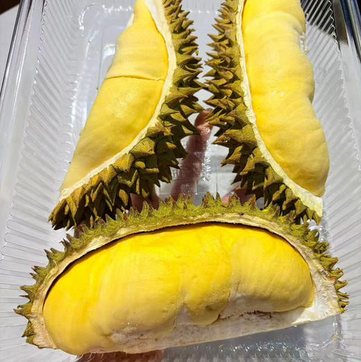 【鲜切榴莲肉🔥 】强烈推荐
一盒2斤带壳，#周榴莲·鲜切薄皮榴莲肉
榴莲味十足 入口即化的奶油口感，烤着吃更好吃 商品图1