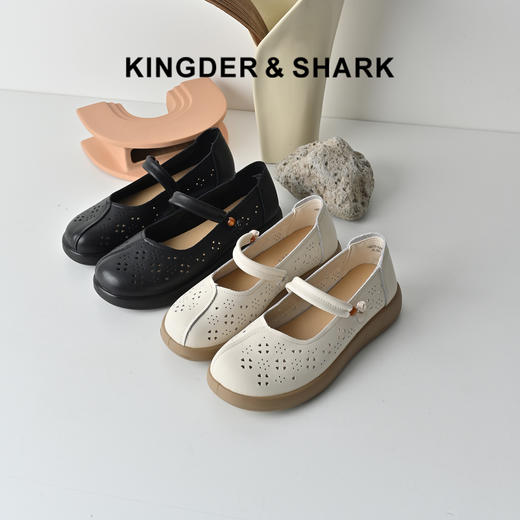 经典鲨2026年夏专柜新品牛皮革复古镂空轻便软底通勤凉鞋女KW233-629021 商品图0