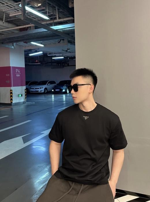 普拉达 三角标logo短袖T恤 黑色 男女同款（DY） 商品图1