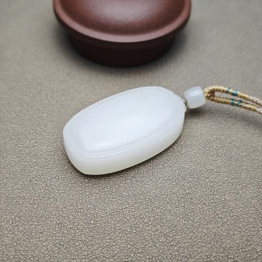 新疆和田玉且末料羊脂玉饱满平安牌 312-4 商品图5