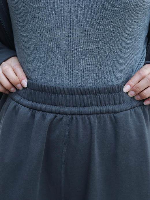 【休闲运动系列】【阔腿卫裤】72小时内发货 宽松舒适 运动不束缚  衣柜里的百搭款~ 商品图7