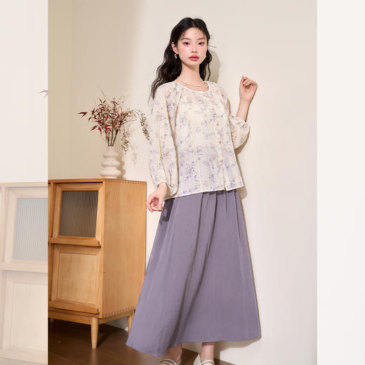 西遇松弛文艺碎花衬衫套装女2026年春季新款薄衬衣配紫色半身裙SS060213/ SS060214 商品图2