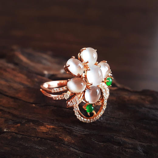 【天然正品】A货翡翠AU750玫瑰金镶钻镶天然花朵造型细腻白色高冰种蛋面翡翠戒指14号（戒圈可改）070326NJS02 商品图4