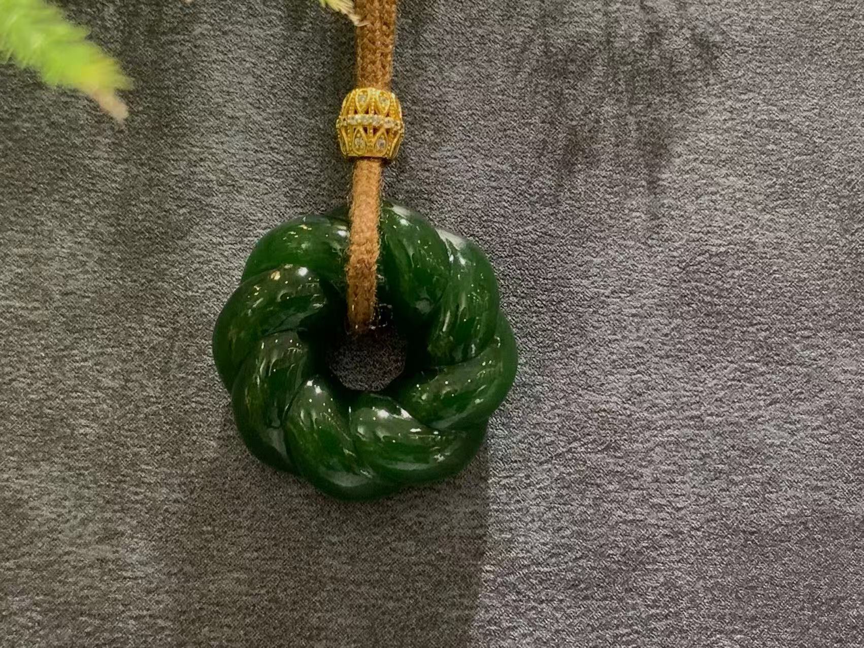 【御珠宫坊】碧玉莫比乌斯环吊坠