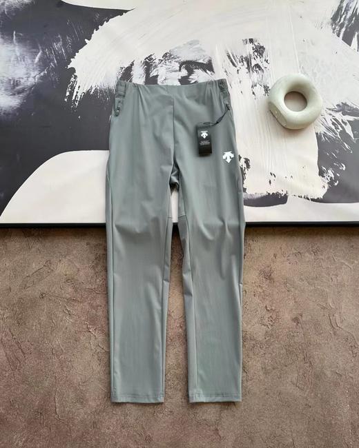 F031627夏季新款弹力轻薄透气冰丝运动健身男士梭织短裤夏裤 商品图4