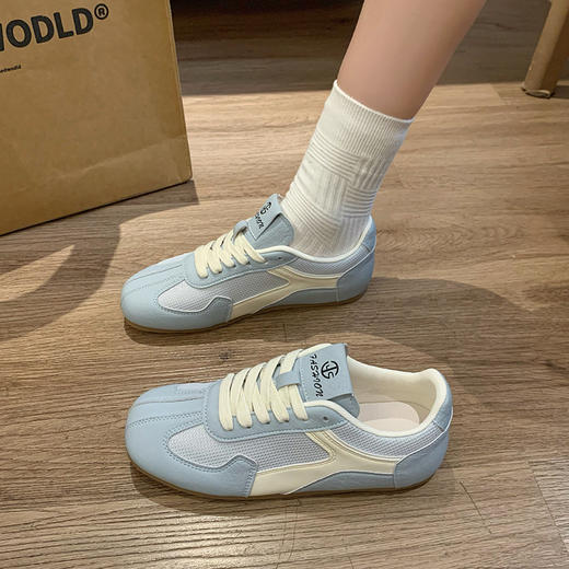 「拼团同款！平底德训鞋」复古好搭女款夏季新款透气网面轻便休闲运动板鞋子 商品图1