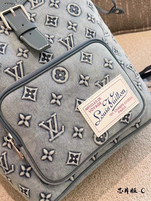 F0316114复古感满满水洗牛仔布+Monogram压花牛仔双肩包 商品图5