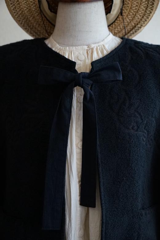 The last flower of the afternoon 刺绣花纹绒面马甲背心 商品图7