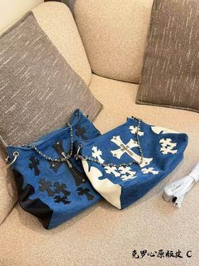 F0316115哥特风黑色牛皮+十字架金属装饰大容量单肩包