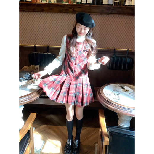 <曾小咸推荐>3.18现货秒杀 ！微信超特价！韩系红格子背心连衣裙 日常209.99 立减120 秒杀89.99！！ 商品图2