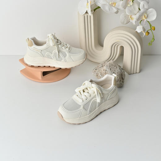 经典鲨2026年夏季专柜新品韩版薄款透气系带跑步休闲鞋子女KW160-629091 商品图3