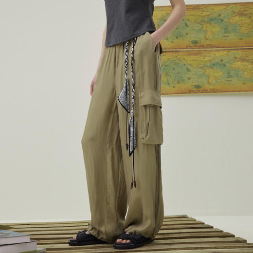 谜底工装阔腿裤长裤2026年夏季新品松紧腰裤脚可调节女262MK0623 商品图1