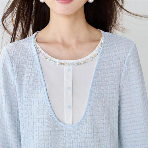 「自」全新升级【铂金会员174/天猫229/差价55】(14940)洛诗琳减龄钉珠薄款假两件上衣2026春季新款气质正肩长袖T恤 商品图3