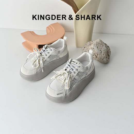 经典鲨2026年夏季专柜新品韩版摇摇底舒适透气潮流休闲鞋女KW316-629021 商品图0