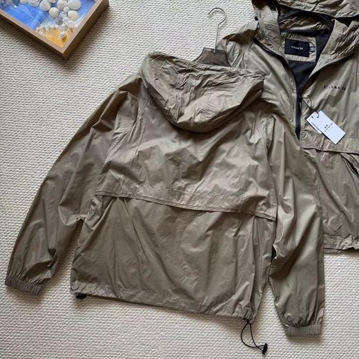 F031652男士卡其纯色连帽轻便户外夹克春秋薄外套风衣防晒服 商品图5