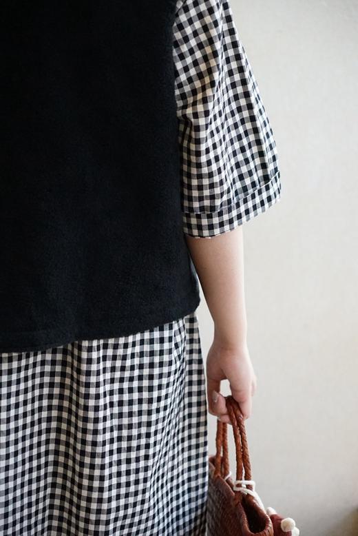 The last flower of the afternoon 刺绣花纹绒面马甲背心 商品图4