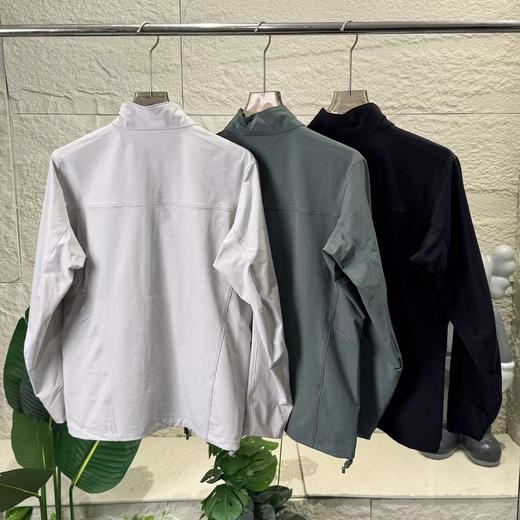 F031698全压胶防水软壳男女同款立领夹克情侣休闲外套 商品图1