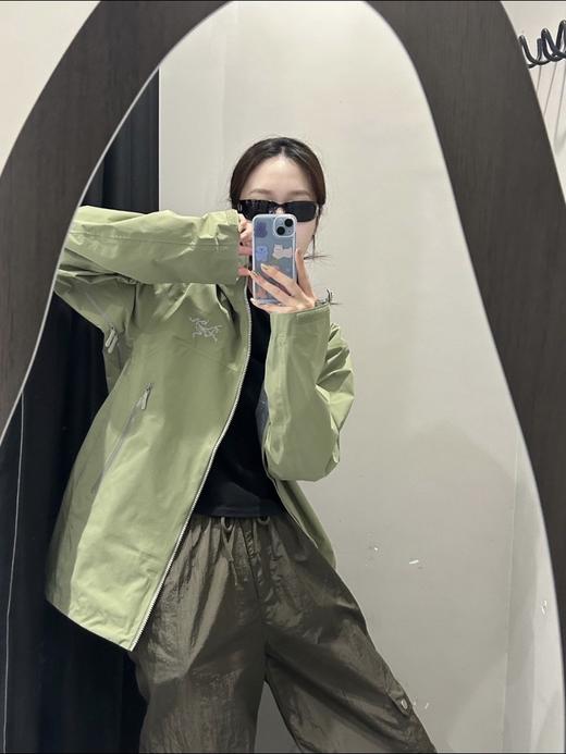 一店k 𝐋𝐖是真的帅！3LGORE-TEX面料！胸前徽标四次压胶工艺！整衣3D立体仿生学设计衣长臂弯！帽檐新3D刺绣工艺！内里全压胶！城市户外轻量防风防水冲锋衣！ 商品图8