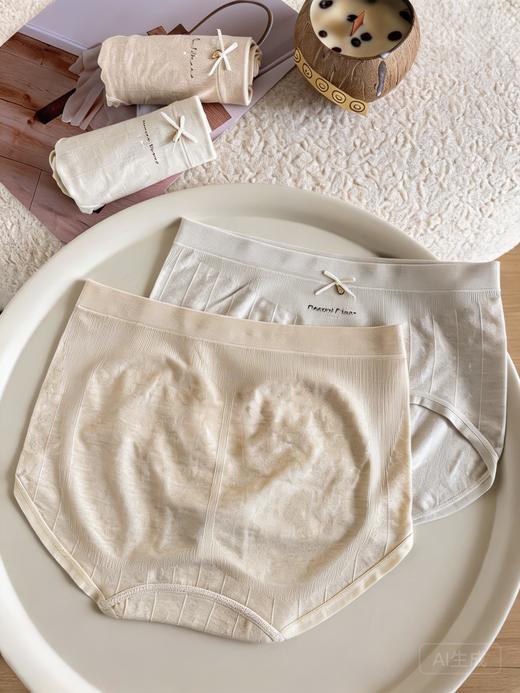 女士无缝内裤裸氨棉新面料蝴蝶结少女三角内裤舒适贴肤透气内裤8847 商品图3