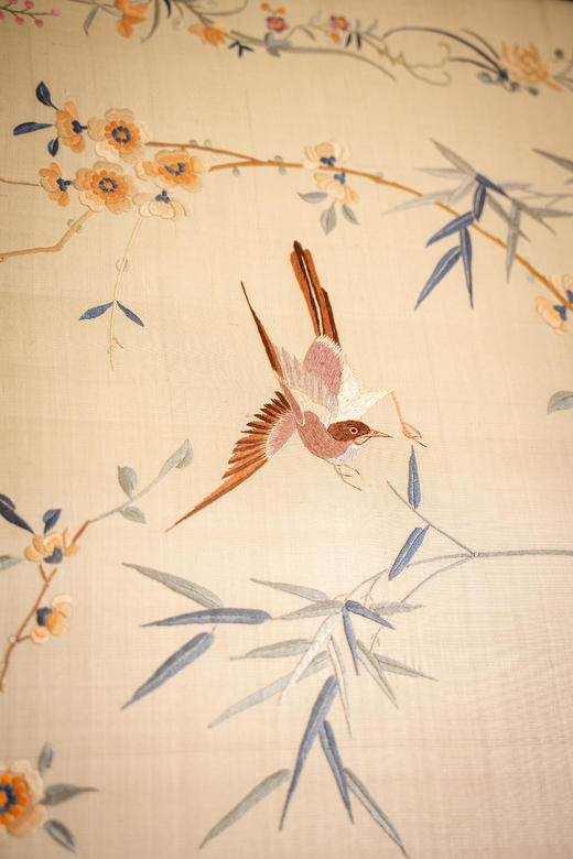 独角鹿西洋古董20世纪初中国出品传统花鸟主题「锦上添花」粤绣丝绸挂屏 商品图7