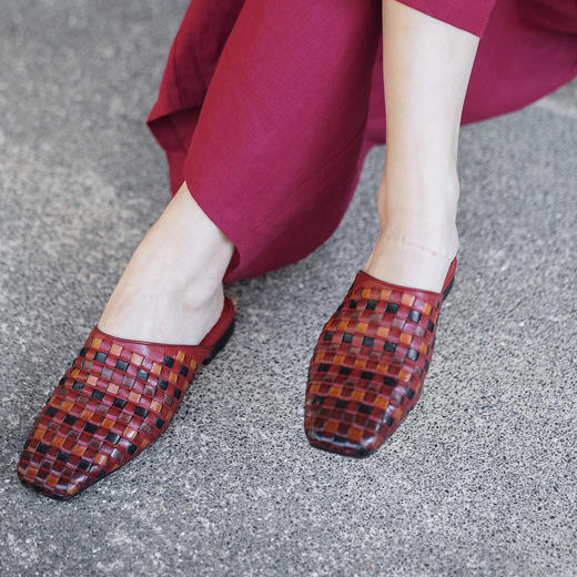 绽放/LSX017朵织出一缕红*新款纯牛皮手工编织撞色方格一脚蹬皮鞋 商品图1