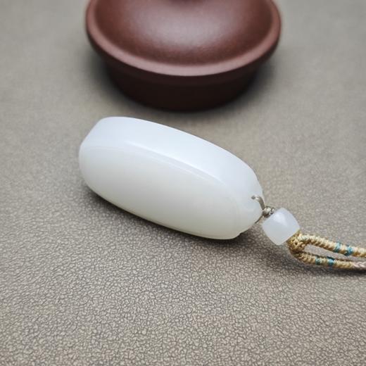 新疆和田玉且末料羊脂玉饱满平安牌 312-4 商品图4