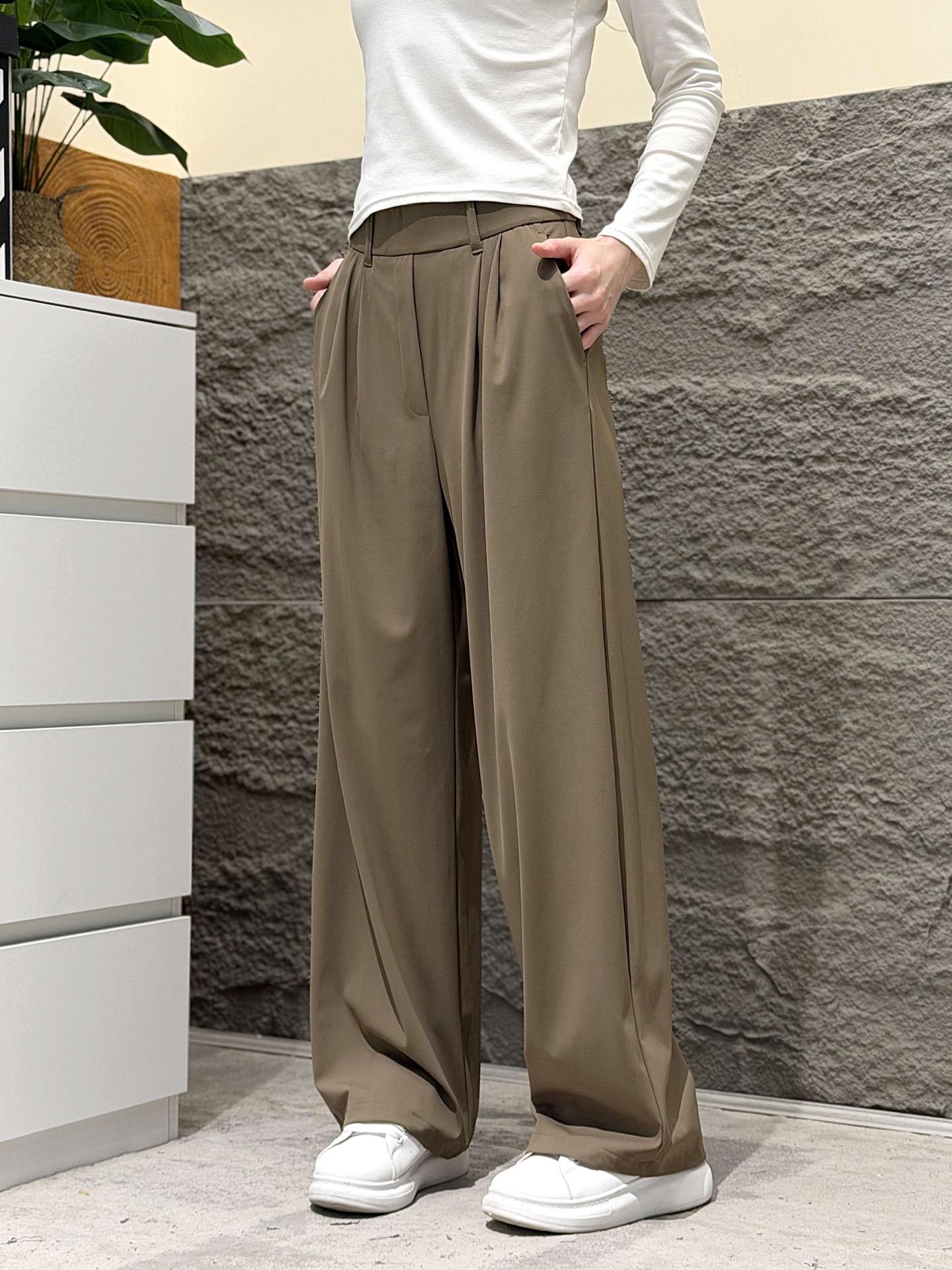 原单，可隆女士阔腿裤，丝感垂落修饰腿型，更显腰细腿长