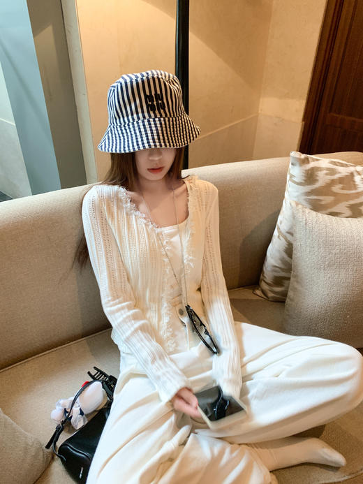 <曾小咸推荐>3.18现货秒杀 ！微信超特价！韩系蕾丝边镂空针织衫 日常129.99 立减70 秒杀59.99！！ 商品图9