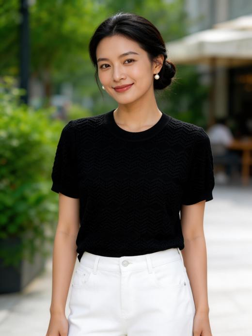 SC2E05_凝脂色/暮山紫/漆黑色_针织衫_夏季_圆领短袖枝叶提花肌理感修身_高级女装_BERNIEELEN 伯妮斯茵 商品图2