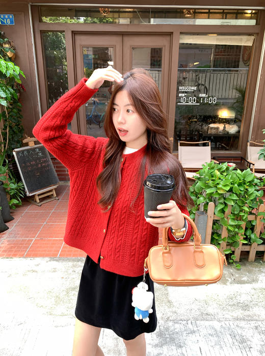 <曾小咸推荐>3.18现货秒杀 ！微信超特价！韩系2色麻花针织毛衣 日常169.99 立减80 秒杀89.99！！休闲裤 秒杀79.99 商品图9