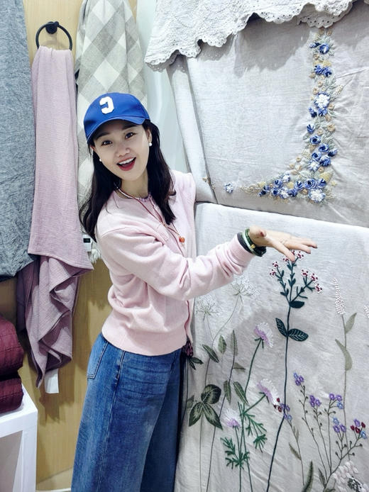 100% 绵羊毛爱心刺绣开衫|温柔到骨子里的春日刚需，现货 商品图0