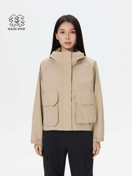 点此购买 可隆春秋季户外休闲衣女士露营短款宽松夹克运动外套 ss 342501 商品图1