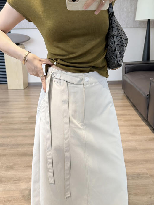 醋酸+莱赛尔+桑蚕丝春夏超轻量直筒小A半裙 商品图3